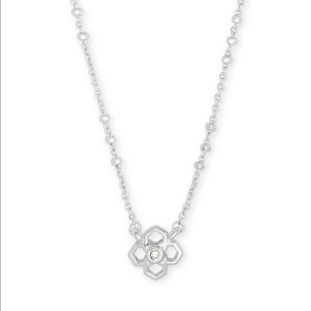 Kendra Scott Rue Short Pendant Necklace